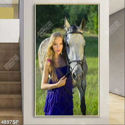 Tranh cô gái và ngựa