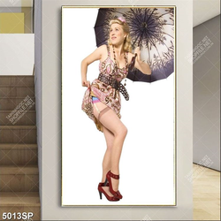 Tranh cô gái gợi cảm cầm ô