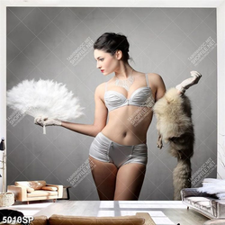 Tranh người mẫu nội y treo spa