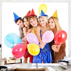 Tranh nhóm bạn trẻ