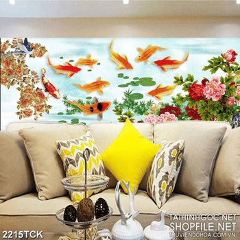 Tranh in uv chú chim ri bay lượn trên hồ cá chép vàng