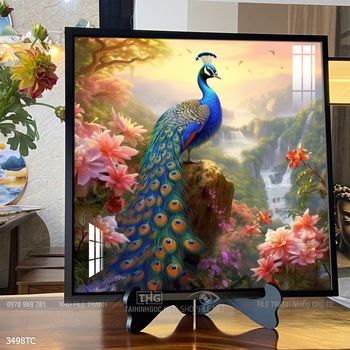 Tranh phong thủy chim công và hoa mẫu đơn rước may mắn vào nhà