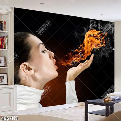 Tranh nghệ thuật cô gái thổi ra lửa