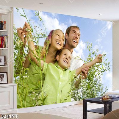 Tranh gia đình cùng cười rạng rỡ