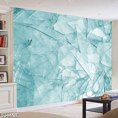 Tranh tấm kính vỡ vụn