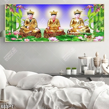 Tranh thờ Chúa Sơn Trang bên hoa sen in uv Tranh thờ Chúa Sơn Trang bên hoa sen in uv