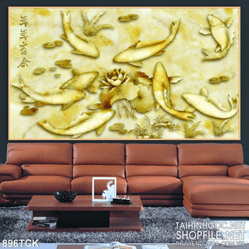 Tranh cá chép mạ vàng bơi quần hội in uv psd