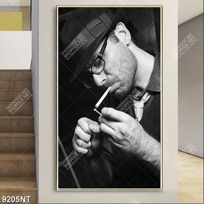 Tranh người đàn ông hút thuốc 9205NT