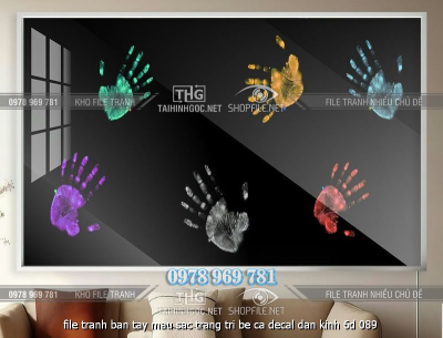 file tranh ban tay mau sac trang tri be ca decal dan kinh 6d 089