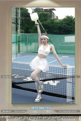file tranh co gai tao dang tren san pickleball 2522025 ho