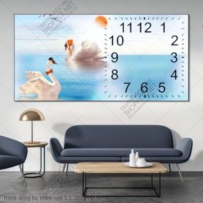 tranh dong ho thien nga 5 1 2022 vy